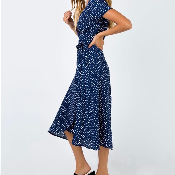 Princess Polly wrap midi dress - Picture 6 of 6